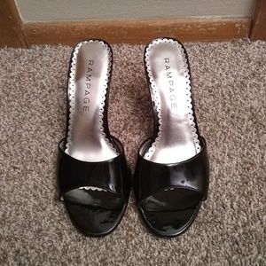 *Final Sell Price* Rampage Slippers